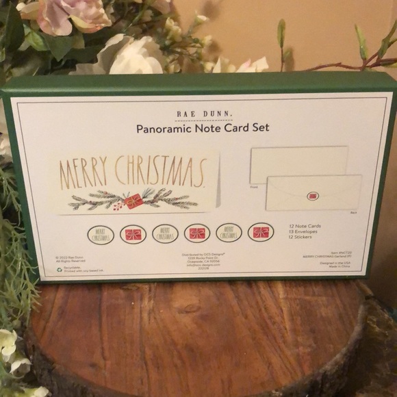 RAE DUNN PANORAMIC NOTE CARD SET " MERRY CHRISTMAS" WITH GOLD LETTERS - Picture 3 of 4
